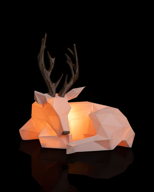 Low-Poly Reindeer Table Lamp — 3D Printed Modern Deer Light for Cozy Winter & Holiday Decor